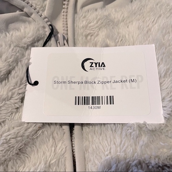 NWT Zyia Active Storm Sherpa Block Zipper Jacket in Storm (Light Grey) - Picture 4 of 4